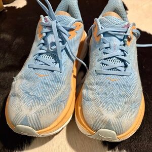 HOKA Bondi 8 - 8.5W